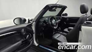 Mini Cooper Convertible CLASSIC 2024 года из Южной Кореи