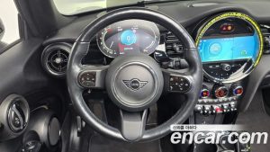 Mini Cooper Convertible CLASSIC 2024 года из Южной Кореи