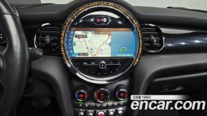 Mini Cooper Convertible CLASSIC 2024 года из Южной Кореи