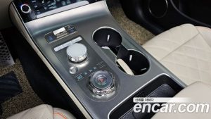 Genesis GV70 2.5T Бензин AWD 2025 года из Южной Кореи