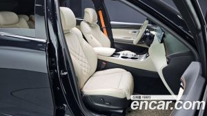 Genesis GV70 2.5T Бензин AWD 2025 года из Южной Кореи