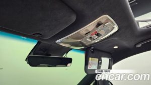 Genesis GV70 2.5T Бензин AWD 2025 года из Южной Кореи