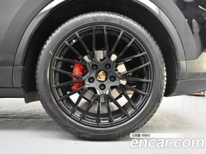 Porsche Cayenne 3.0 Coupe 2022 года из Южной Кореи