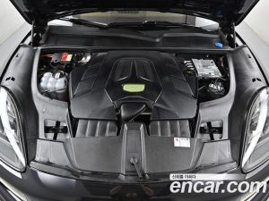 Porsche Cayenne 3.0 Coupe 2022 года из Южной Кореи