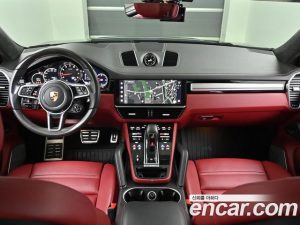 Porsche Cayenne 3.0 Coupe 2022 года из Южной Кореи