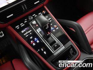 Porsche Cayenne 3.0 Coupe 2022 года из Южной Кореи