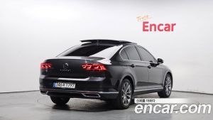 Volkswagen Passat 2.0 TDI Prestige 2022 года из Южной Кореи