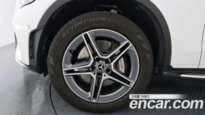 Mercedes-Benz GLC-Class GLC300e 4MATIC Coupe 2023 года из Южной Кореи