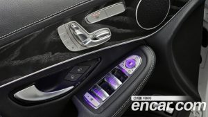Mercedes-Benz GLC-Class GLC300e 4MATIC Coupe 2023 года из Южной Кореи