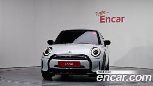 Mini Cooper 5Door CLASSIC 2024 года из Южной Кореи