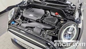 Mini Cooper 5Door CLASSIC 2024 года из Южной Кореи