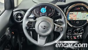 Mini Cooper 5Door CLASSIC 2024 года из Южной Кореи