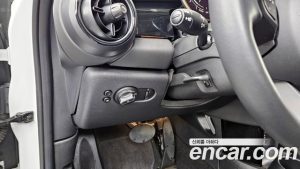 Mini Cooper 5Door CLASSIC 2024 года из Южной Кореи