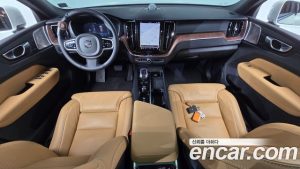 Volvo XC60 B5 Ultra Bright 2025 года из Южной Кореи