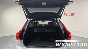 Volvo XC60 B5 Ultra Bright 2025 года из Южной Кореи