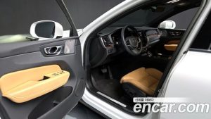 Volvo XC60 B6 Inscription 2022 года из Южной Кореи
