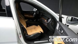 Volvo XC60 B6 Inscription 2022 года из Южной Кореи