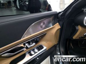 Mercedes-Benz SL-Class AMG SL63 4MATIC+ 2024 года из Южной Кореи