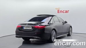 Mercedes-Benz S-Class S500L 4MATIC 2023 года из Южной Кореи