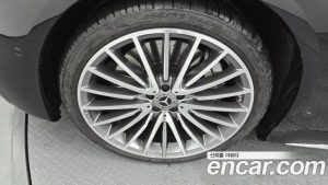 Mercedes-Benz S-Class S500L 4MATIC 2023 года из Южной Кореи