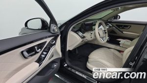 Mercedes-Benz S-Class S500L 4MATIC 2023 года из Южной Кореи