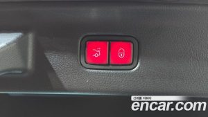 Mercedes-Benz S-Class S500L 4MATIC 2023 года из Южной Кореи