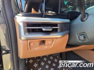 Hyundai Grandeur 2.5 Бензин 2WD 2025 года из Южной Кореи