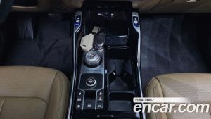 Kia Sorento Бензин 2.5T 2WD 2024 года из Южной Кореи