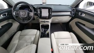 Volvo XC40 B4 ULTIMATE Bright 2023 года из Южной Кореи
