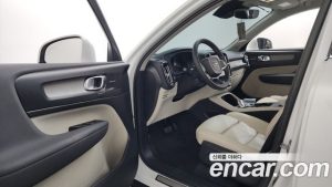 Volvo XC40 B4 ULTIMATE Bright 2023 года из Южной Кореи