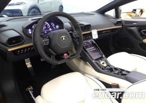 Lamborghini Huracan LP640-4 EVO SPYDER 2023 года из Южной Кореи