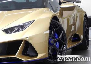Lamborghini Huracan LP640-4 EVO SPYDER 2023 года из Южной Кореи