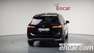 BMW 2-Series 220i Luxury 2024 года из Южной Кореи