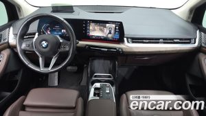 BMW 2-Series 220i Luxury 2024 года из Южной Кореи