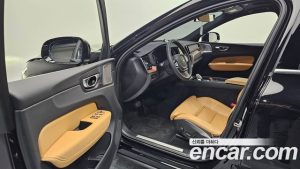 Volvo XC60 B5 Ultra Bright 2025 года из Южной Кореи