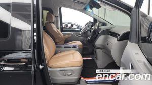 Hyundai Staria Lounge 9-Seater 2025 года из Южной Кореи