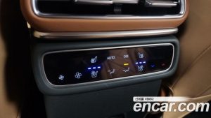 Genesis GV80 2.5T Бензин AWD 2024 года из Южной Кореи