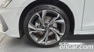 Audi A3 40 TFSI Premium 2023 года из Южной Кореи