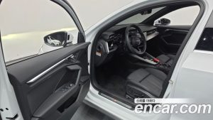 Audi A3 40 TFSI Premium 2023 года из Южной Кореи