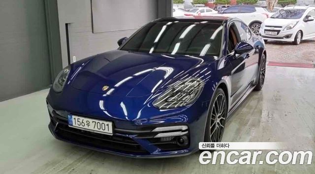 Porsche Panamera 4.0 GTS 2023 года из Кореи
