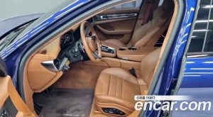 Porsche Panamera 4.0 GTS 2023 года из Южной Кореи