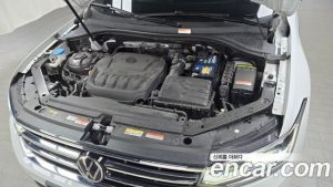 Volkswagen Tiguan 2.0 TSI Prestige 2023 года из Южной Кореи