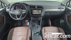 Volkswagen Tiguan 2.0 TSI Prestige 2023 года из Южной Кореи