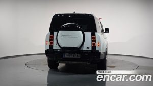Land Rover Defender 130 P400 X- HSE 2023 года из Южной Кореи
