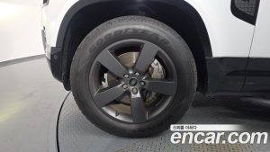 Land Rover Defender 130 P400 X- HSE 2023 года из Южной Кореи