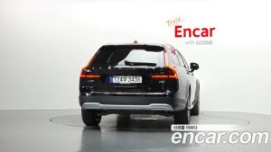 Volvo V90 B5 ULTIMATE AWD 2023 года из Южной Кореи