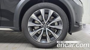 Volvo V90 B5 ULTIMATE AWD 2023 года из Южной Кореи