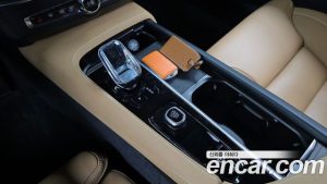 Volvo V90 B5 ULTIMATE AWD 2023 года из Южной Кореи