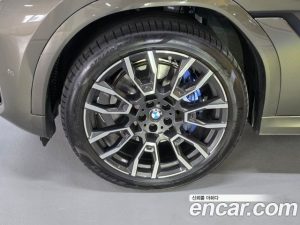 BMW X6 xDrive40i M Sport 2025 года из Южной Кореи