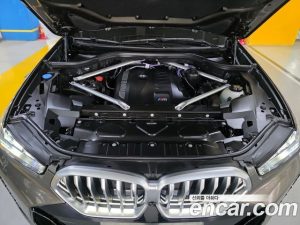 BMW X6 xDrive40i M Sport 2025 года из Южной Кореи